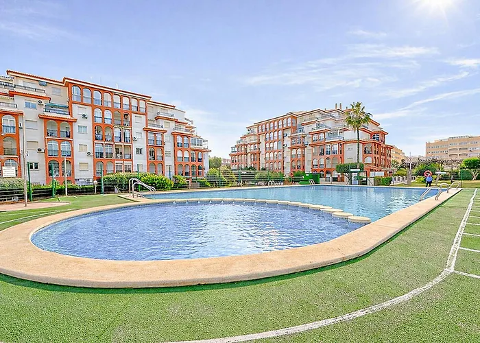 Stunning In Apartamento Torrevieja